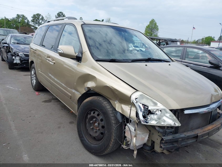 2011 Kia Sedona Lx VIN: KNDMG4C74B6385138 Lot: 44756014