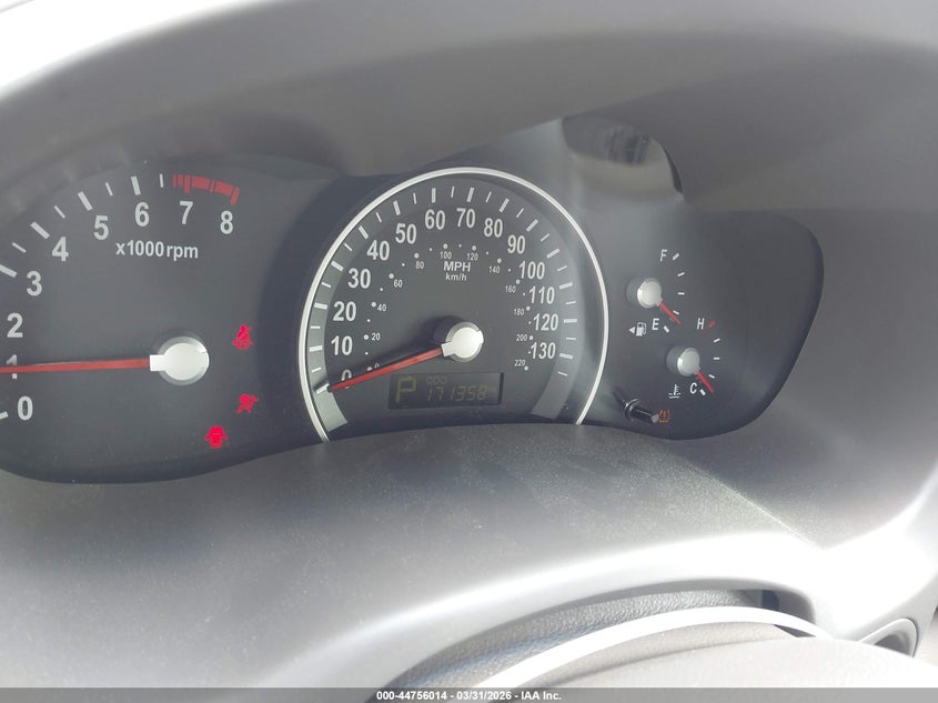 2011 Kia Sedona Lx VIN: KNDMG4C74B6385138 Lot: 44756014