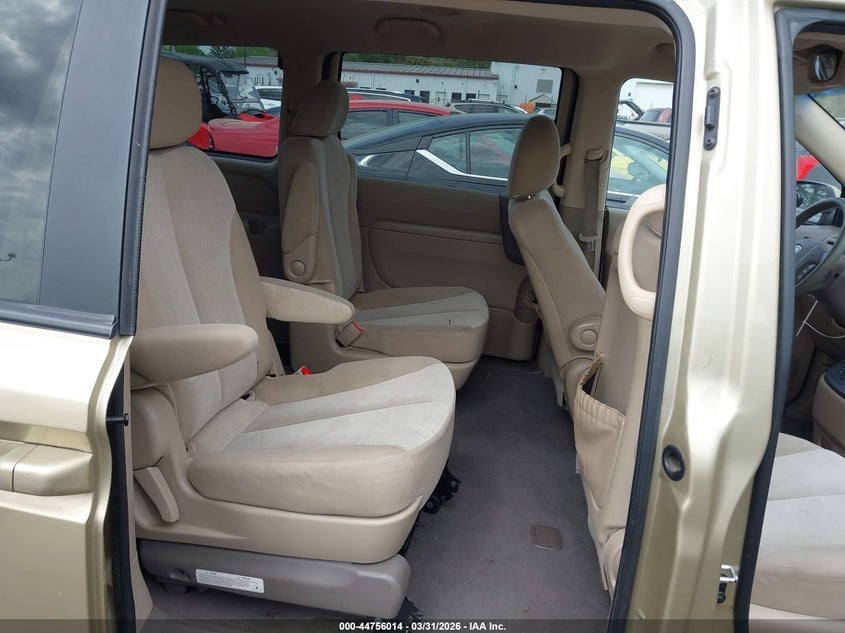 2011 Kia Sedona Lx VIN: KNDMG4C74B6385138 Lot: 44756014