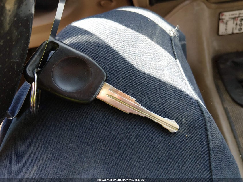 2000 Land Rover Discovery Series Ii Cloth/Series Ii Leather VIN: SALTY1240YA267682 Lot: 44756072