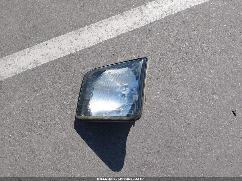 2000 Land Rover Discovery Series Ii Cloth/Series Ii Leather VIN: SALTY1240YA267682 Lot: 44756072