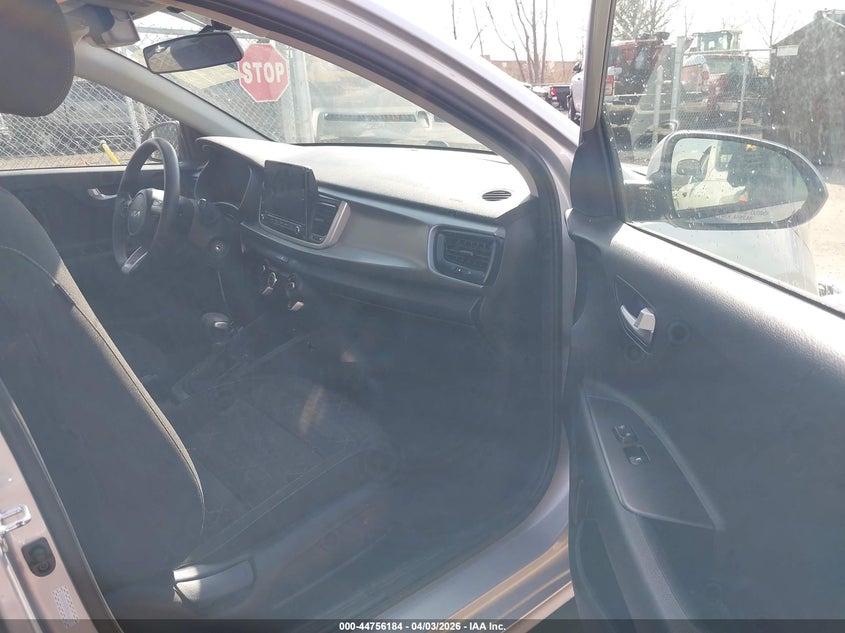 2022 Kia Rio Lx