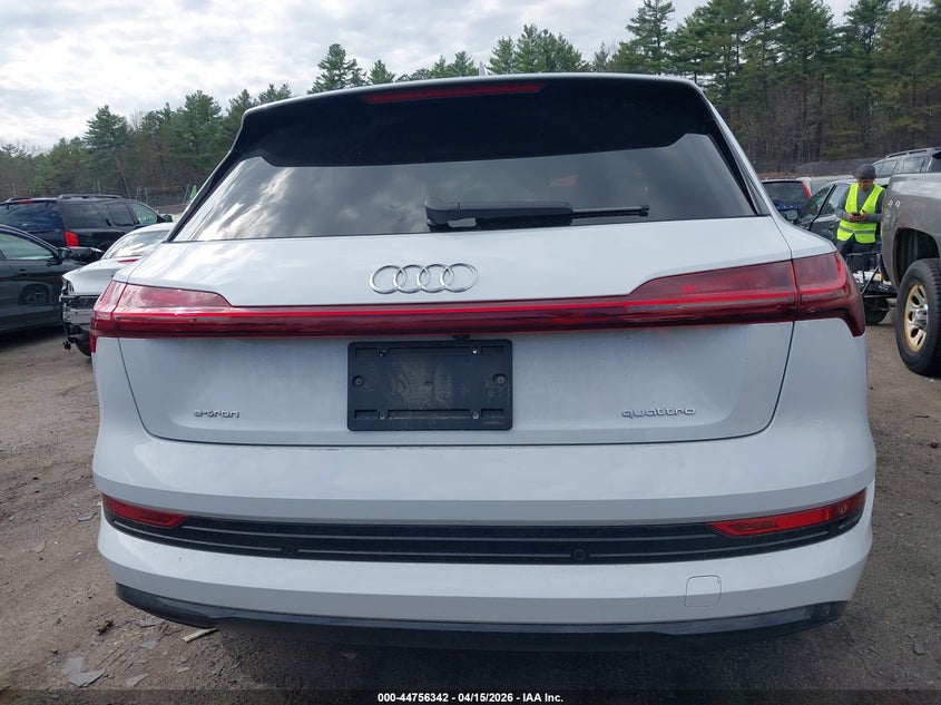 2022 Audi E-Tron Premium Plus Quattro VIN: WA1LAAGE3NB012375 Lot: 44756342