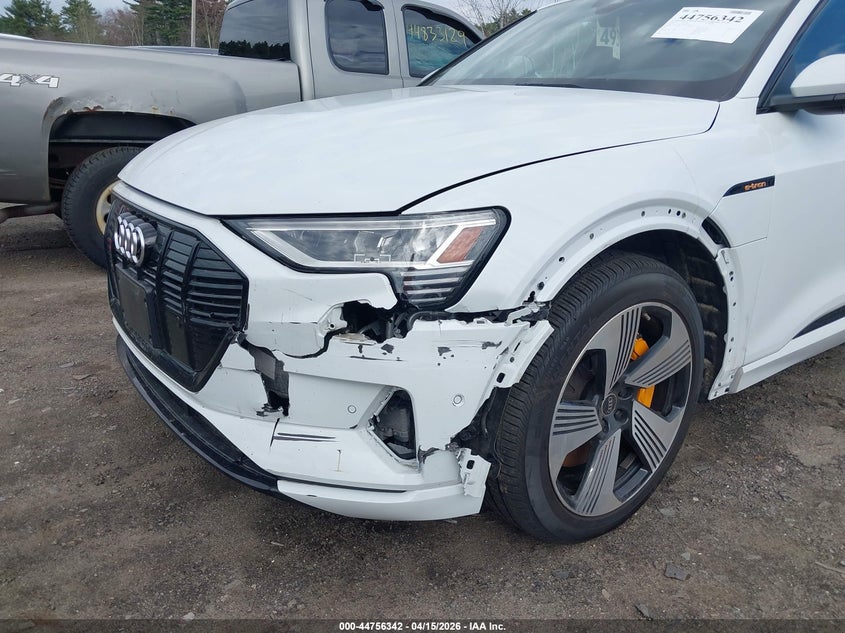 2022 Audi E-Tron Premium Plus Quattro VIN: WA1LAAGE3NB012375 Lot: 44756342