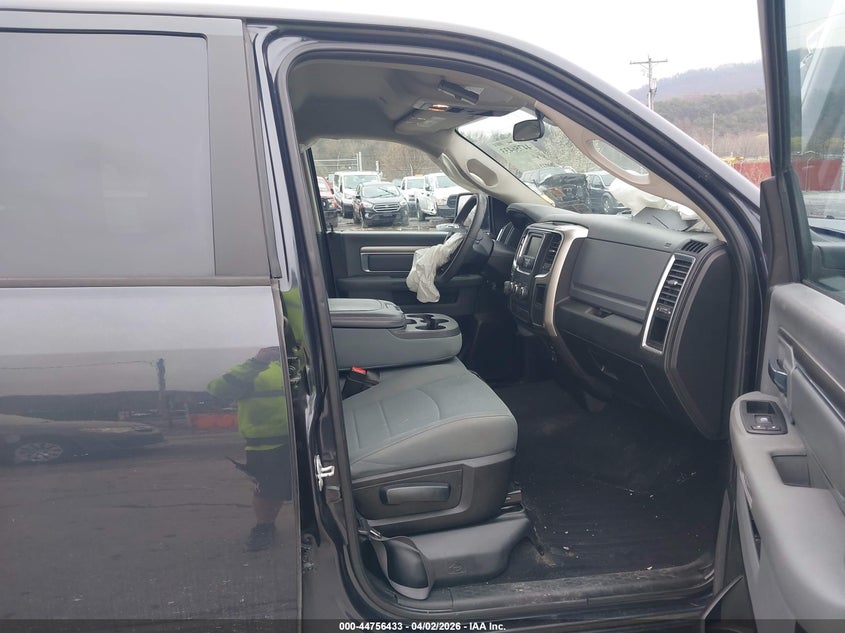 2019 Ram 1500 Classic Slt 4X4 6'4 Box