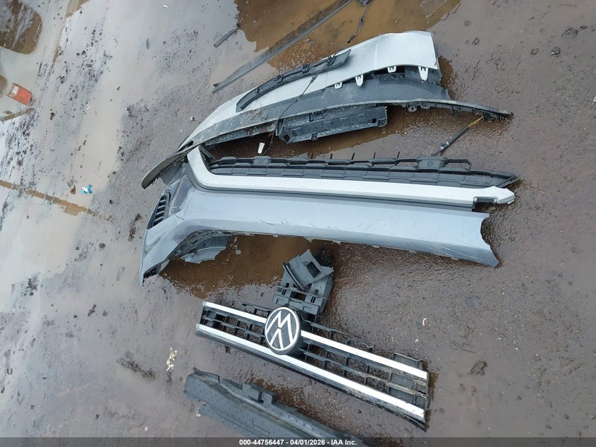 2020 Volkswagen Atlas Cross Sport 3.6L V6 Se W/Technology/3.6L V6 Se W/Technology R-Line VIN: 1V26E2CA9LC217060 Lot: 44756447