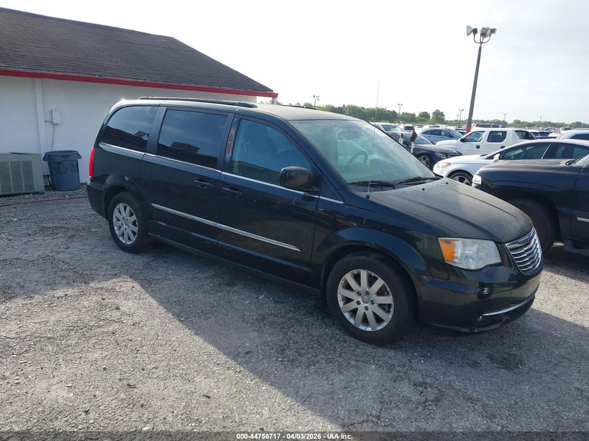 2015 Chrysler Town & Country Touring