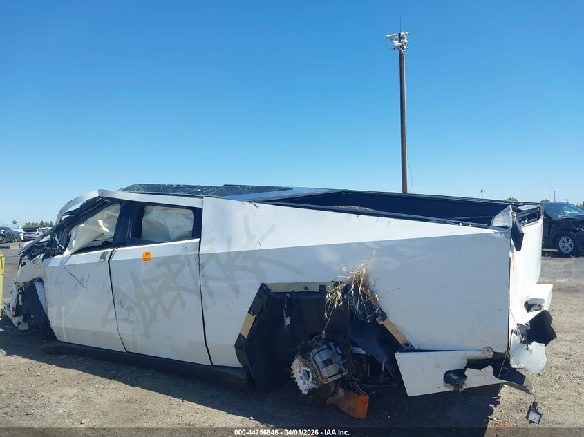 2025 Tesla Cybertruck All-Wheel Drive VIN: 7G2CEHED1SA064720 Lot: 44756846