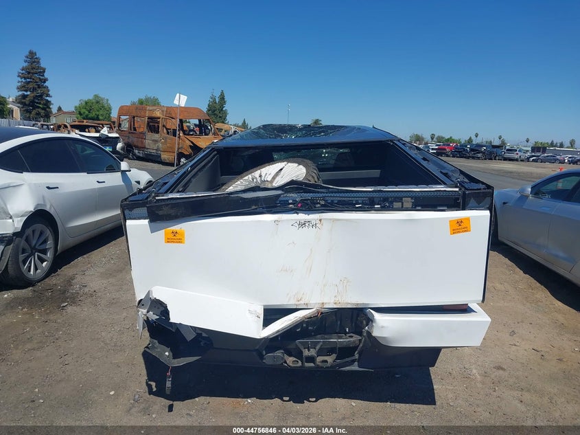 2025 Tesla Cybertruck All-Wheel Drive VIN: 7G2CEHED1SA064720 Lot: 44756846