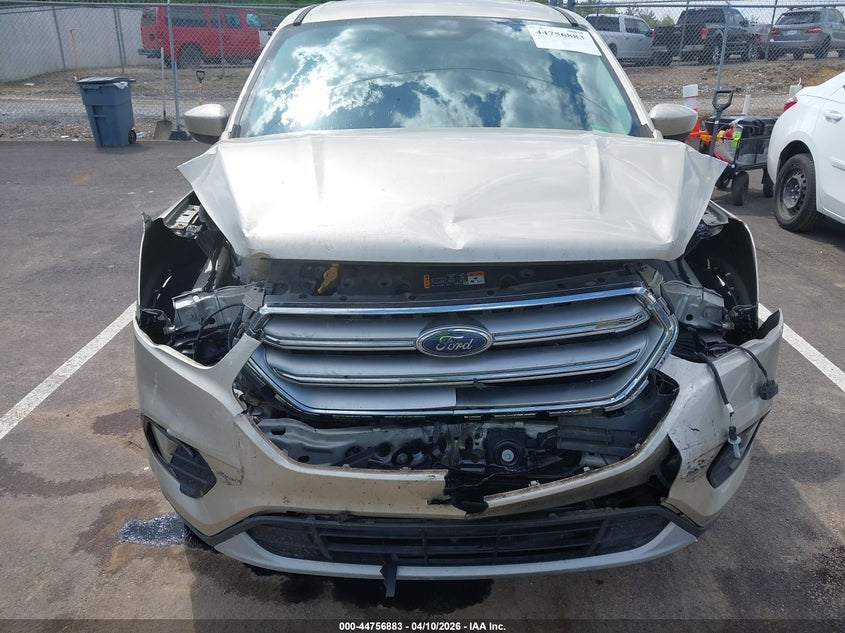 2017 Ford Escape 1.5 Se beige Lot 111044756883 Vin 1FMCU0GD3HUD75116