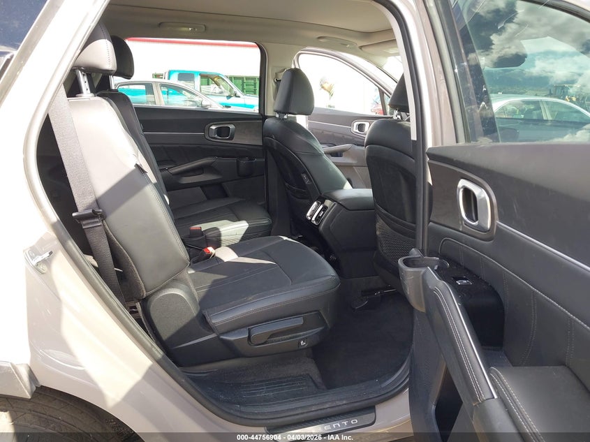 VIN 5XYRKDJF7RG300623 2024 KIA SORENTO X-LINE SX