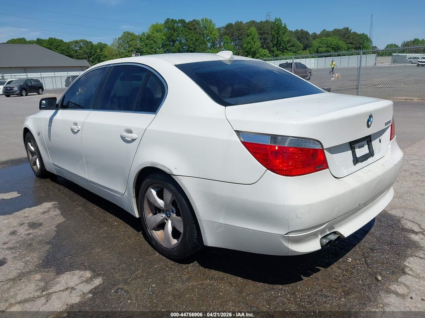 2007 BMW 525I