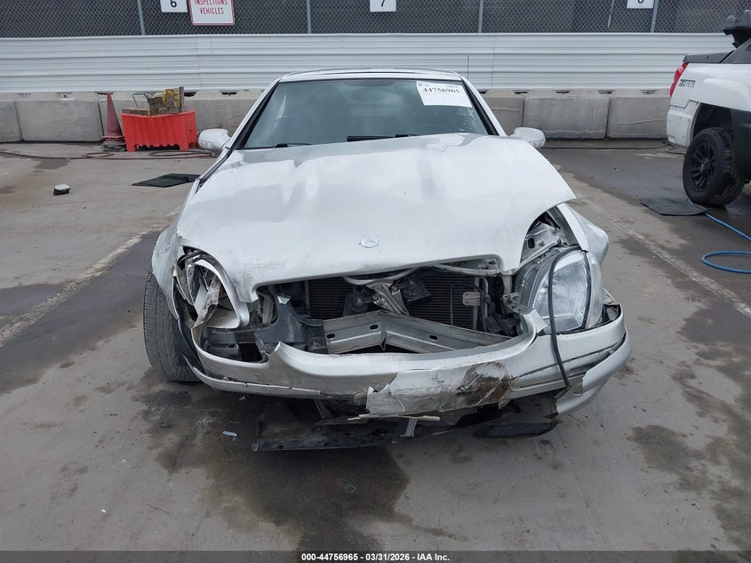 2004 Mercedes-Benz Slk 230 Kompressor VIN: WDBKK49F04F299220 Lot: 44756965