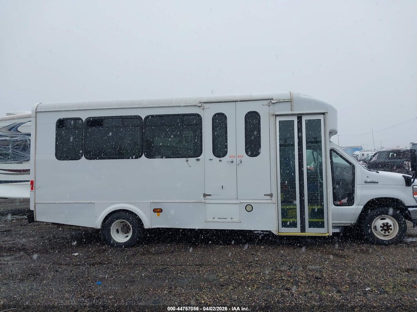 2017 FORD E-450 CUTAWAY N/A N/A