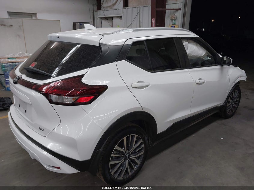 2024 Nissan Kicks Sv Xtronic Cvt