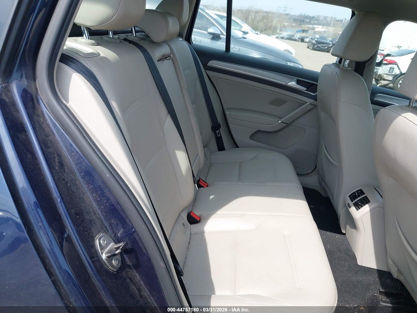 2015 Volkswagen Golf Sportwagen Tsi Se 4-Door VIN: 3VWC17AU7FM512314 Lot: 44757180