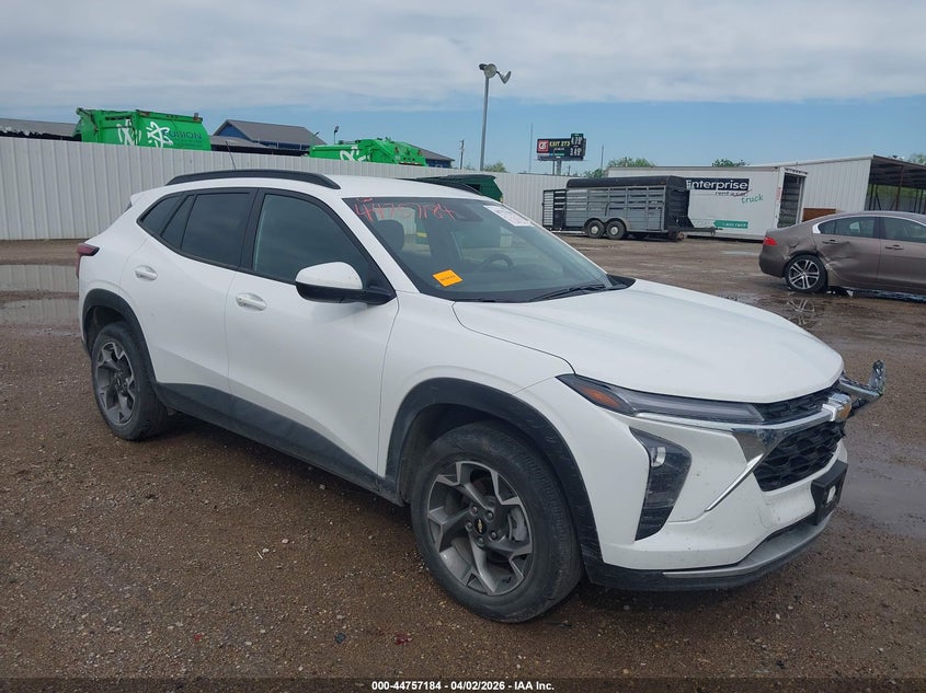 2025 CHEVROLET TRAX FWD LT