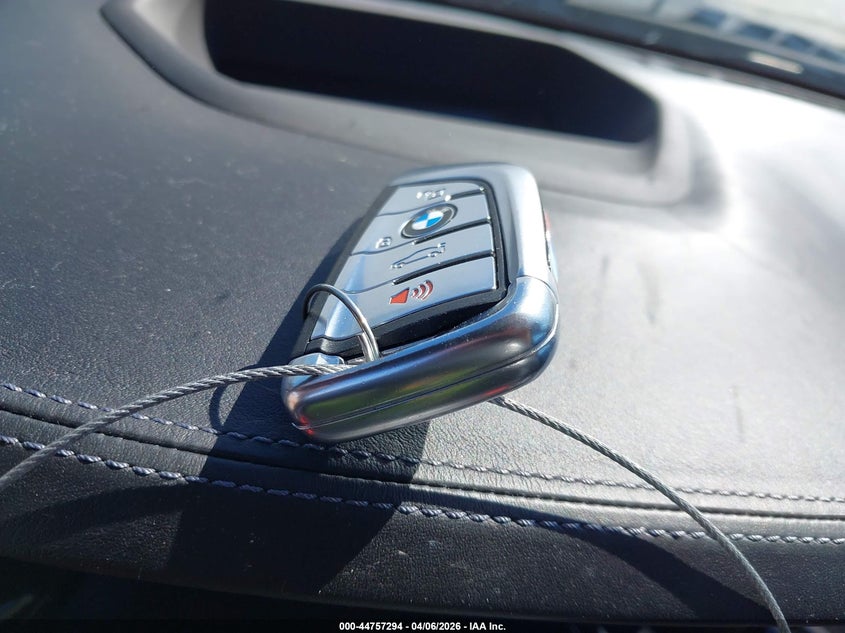 VIN: WBSJF0C57KB284544 2019 BMW M5