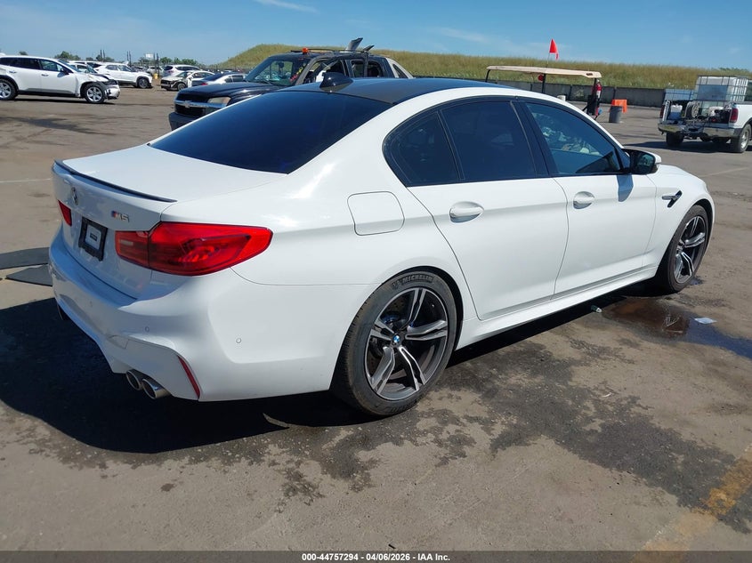 VIN: WBSJF0C57KB284544 2019 BMW M5