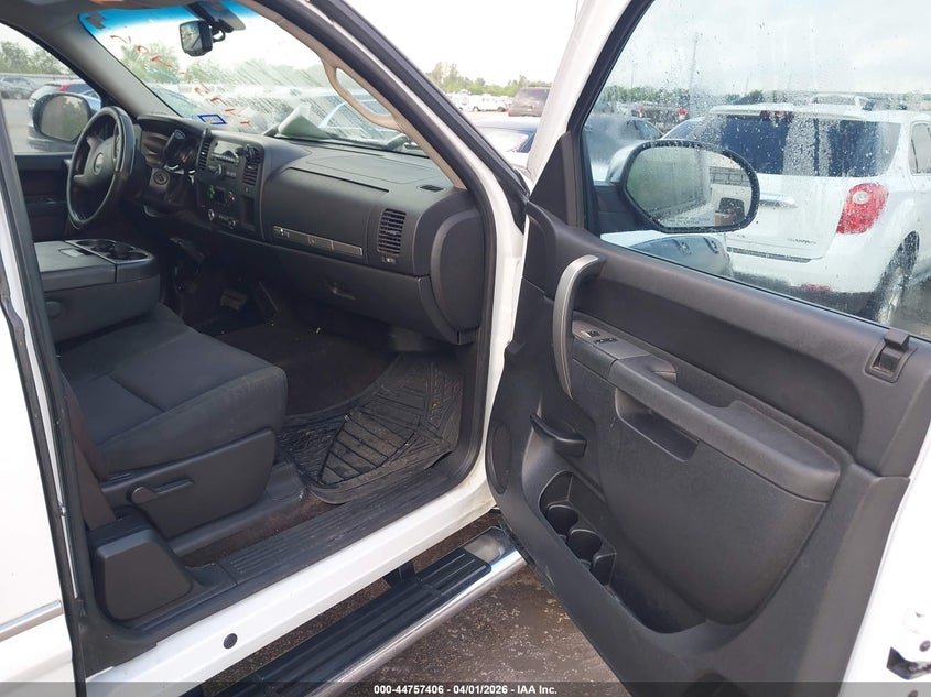 2013 GMC SIERRA PICKUP 5.3L V-8 VVT, 315HP
