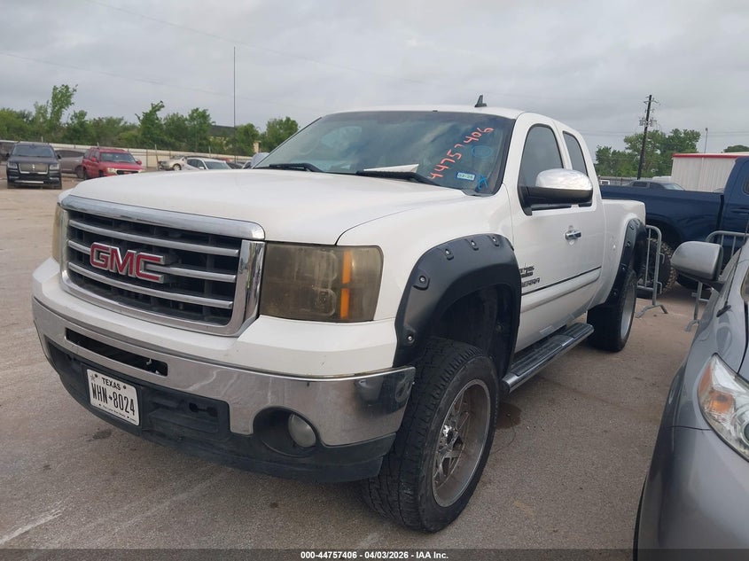 2013 GMC SIERRA PICKUP 5.3L V-8 VVT, 315HP