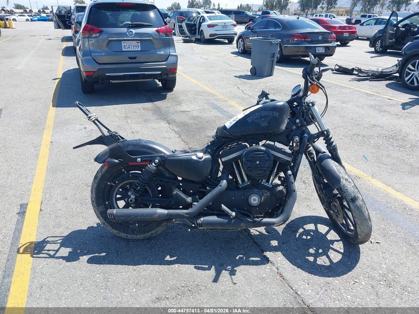 2017 Harley-Davidson Xl883 Iron 883 VIN: 1HD4LE234HC422732 Lot: 44757413