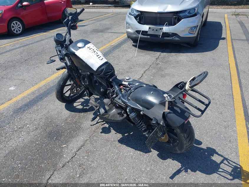 2017 Harley-Davidson Xl883 Iron 883 VIN: 1HD4LE234HC422732 Lot: 44757413