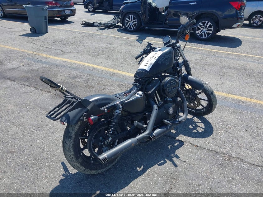 2017 Harley-Davidson Xl883 Iron 883 VIN: 1HD4LE234HC422732 Lot: 44757413