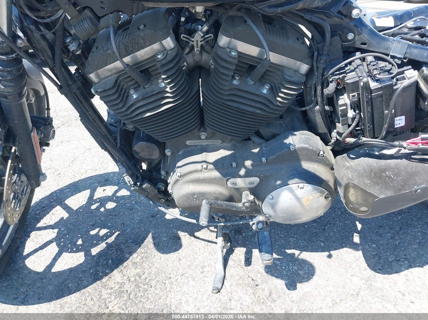 2017 Harley-Davidson Xl883 Iron 883 VIN: 1HD4LE234HC422732 Lot: 44757413