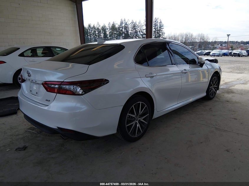 2022 Toyota Camry Xle