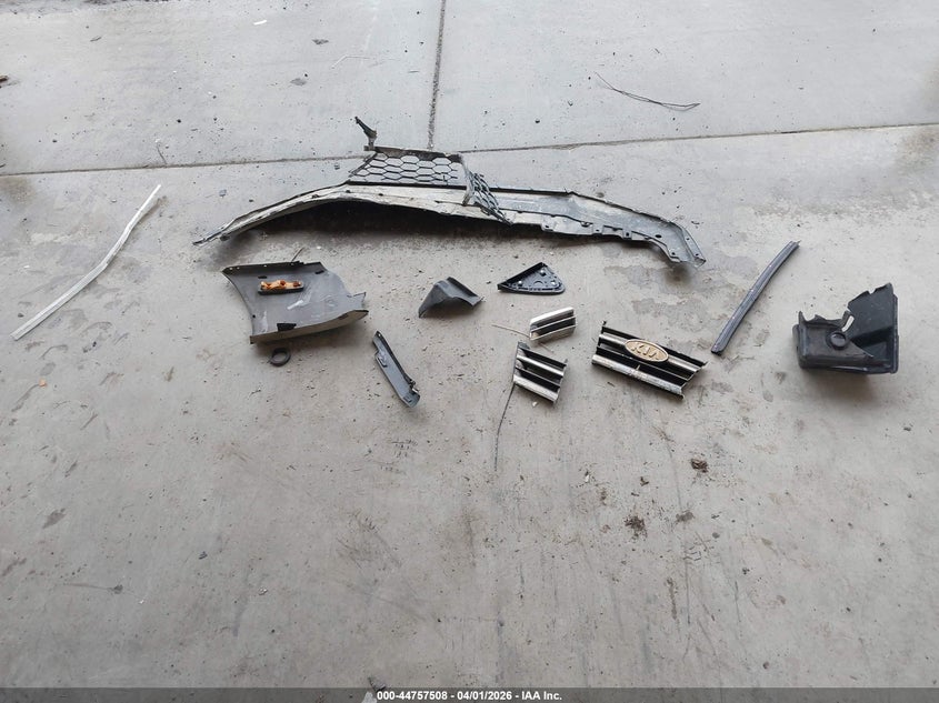 2004 Kia Optima Ex/Lx VIN: KNAGD126845314415 Lot: 44757508