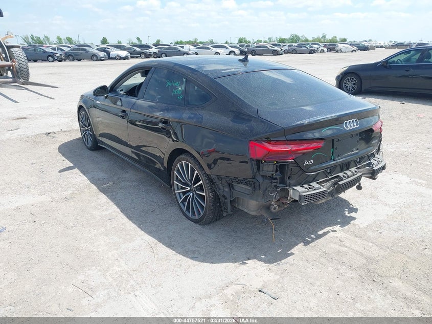 Vin: waucbcf52na005565, lot: 45254716, audi a5 sportback premium plus 40 tfsi quattro s tronic 20223