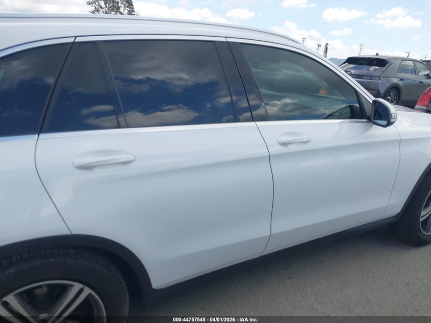 MERCEDES-BENZ GLC 300 2020 VIN WDC0G8DB1LF750458