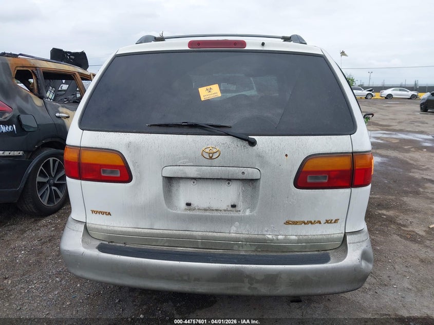 2000 Toyota Sienna Xle VIN: 4T3ZF13C7YU266026 Lot: 44757601