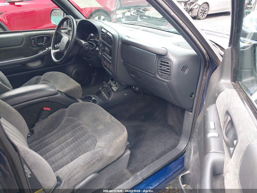 2002 Chevrolet Blazer Ls VIN: 1GNDT13W82K118701 Lot: 44757649