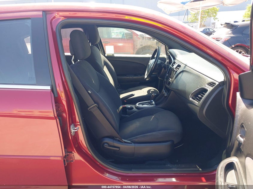 2012 Chrysler 200 Touring