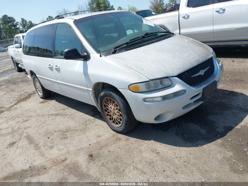 1998 Chrysler Town & Country Lxi