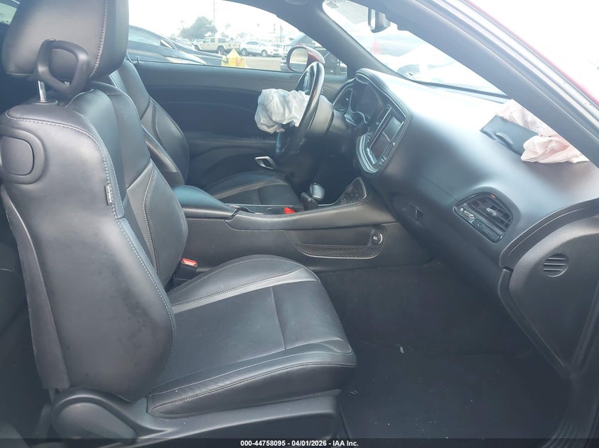 2020 Dodge Challenger Sxt