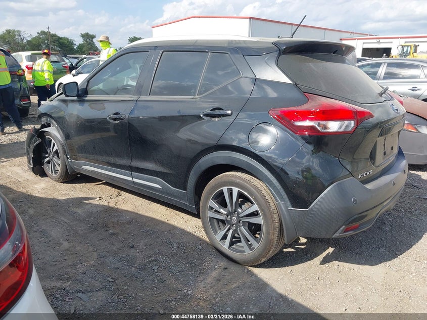2020 Nissan Kicks Sr Xtronic Cvt