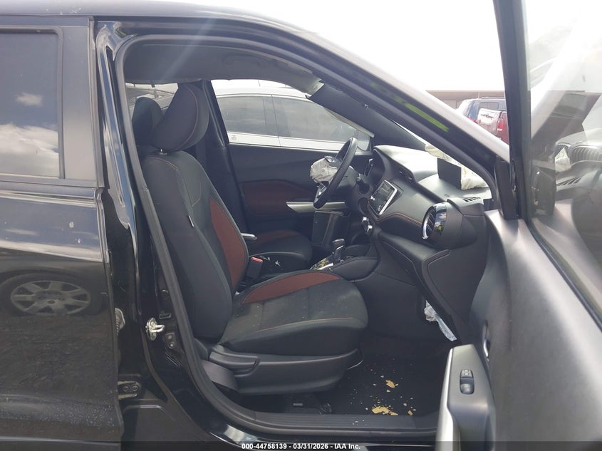 2020 Nissan Kicks Sr Xtronic Cvt