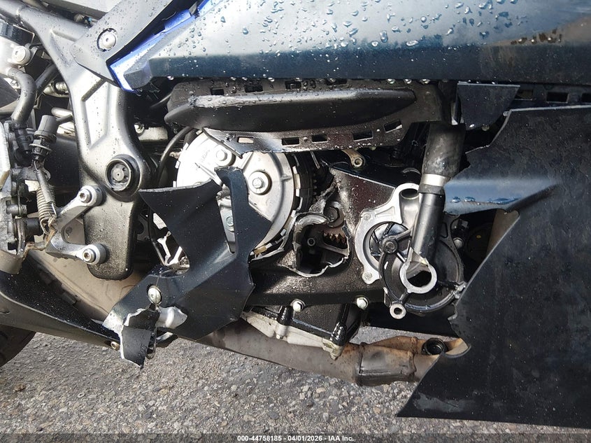 2024 Yamaha Yzfr3 A VIN: MH3RH18Y1RK017943 Lot: 44758185