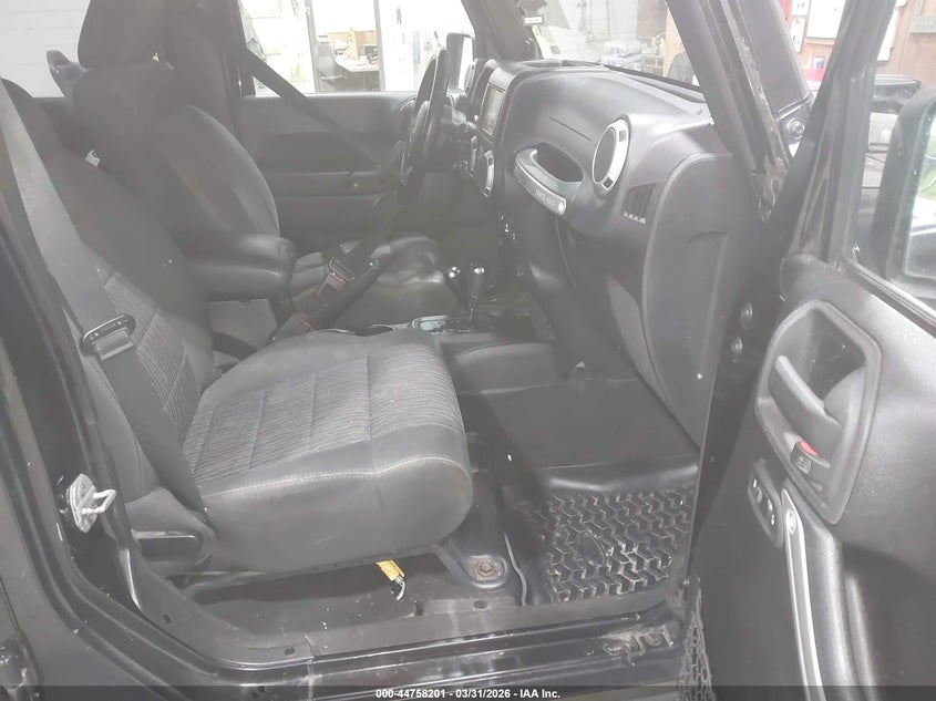 2011 Jeep Wrangler Unlimited Sahara