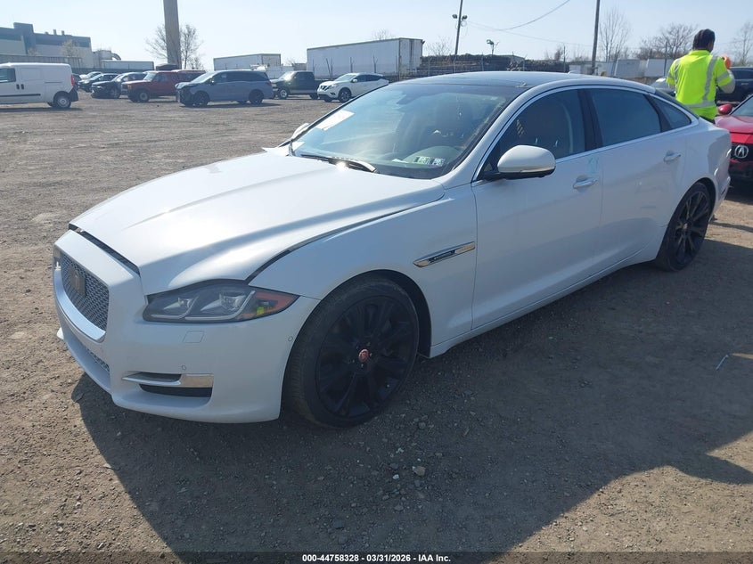2016 Jaguar Xj