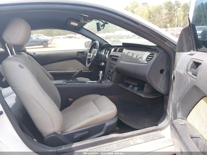 2013 Ford Mustang V6