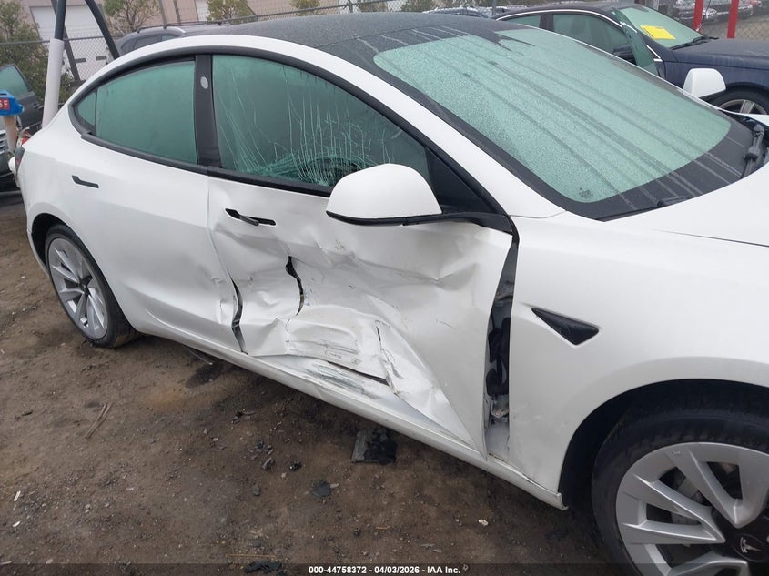 2022 TESLA MODEL 3 auction photo 6