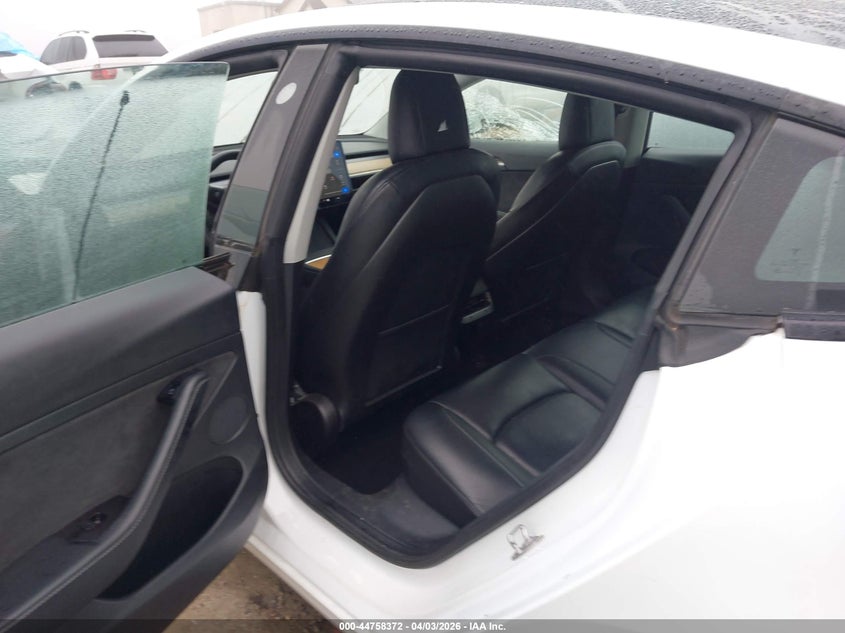 2022 TESLA MODEL 3 auction photo 8