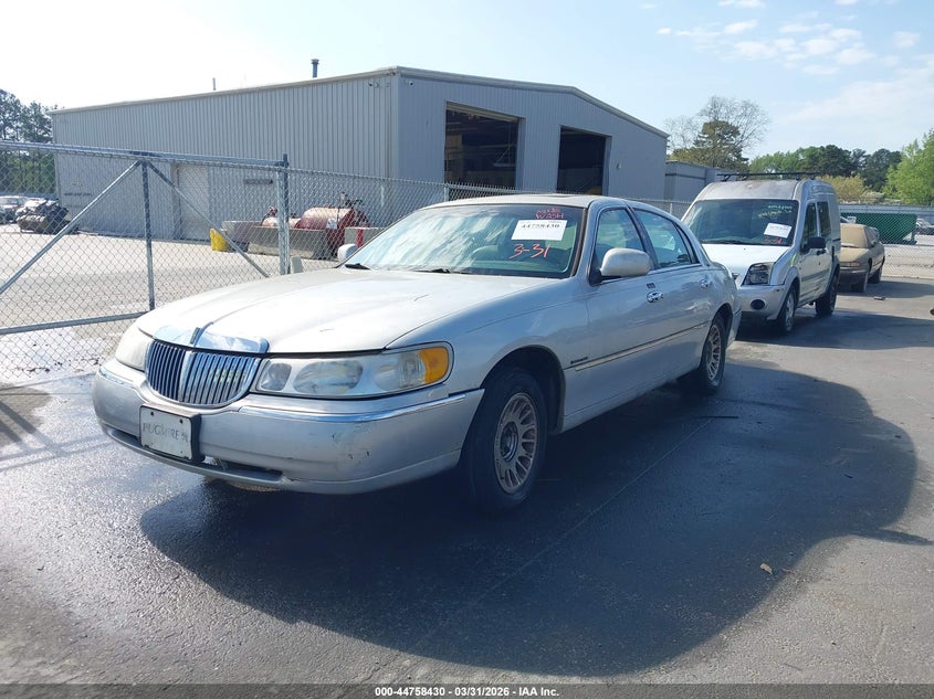1999 Lincoln Town Car Cartier