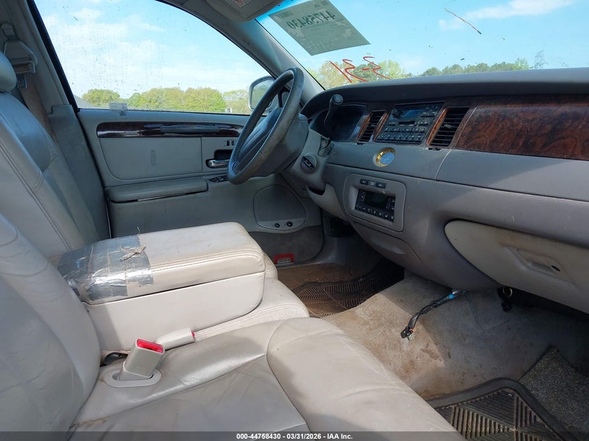 1999 Lincoln Town Car Cartier