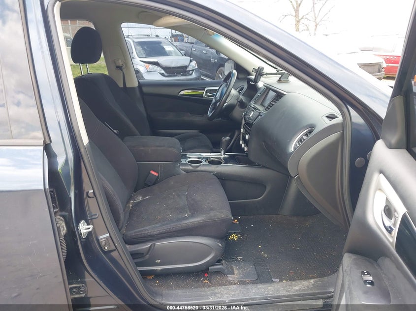 2016 Nissan Pathfinder Platinum/S/Sl/Sv