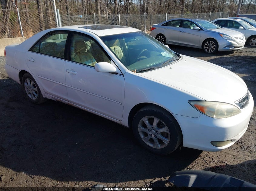 2004 Toyota Camry Le